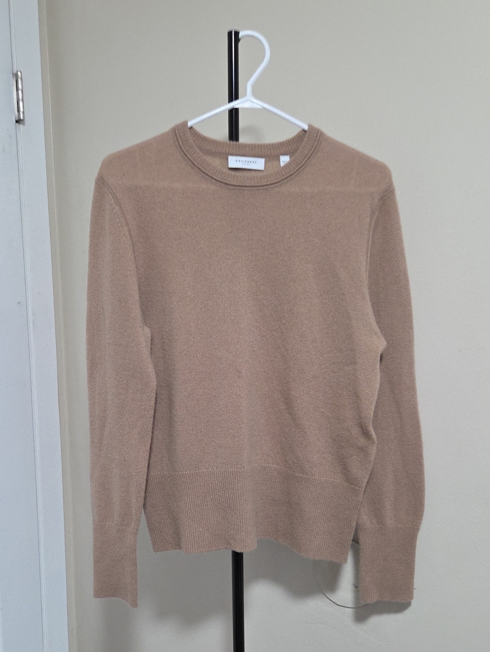 Equipment 100% Cashmere  Camel Crewneck Sweater